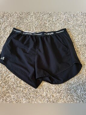 Under Armour Woman’s Black Run Shorts